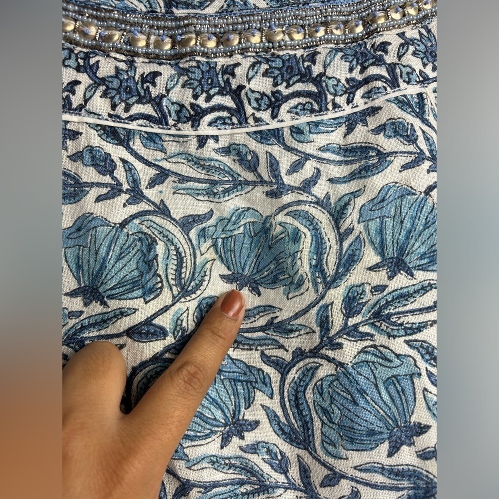 Bella tu Linen Mid dress Blue Floral Boho Embellished Neck Sleeveless Shift Sz M - Picture 10 of 15